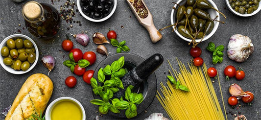 La Dieta Mediterranea: Un Viaggio Gastronomico, Storico e Salutare